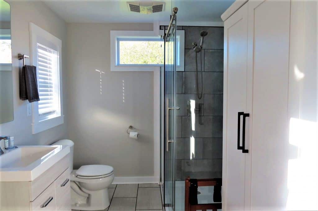 The interior bathroom of the storage container which appears as a normal bathroom.