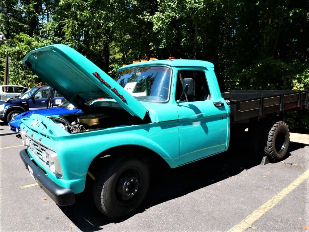 Vintage teal truck at Hog Day Festival Car Show
