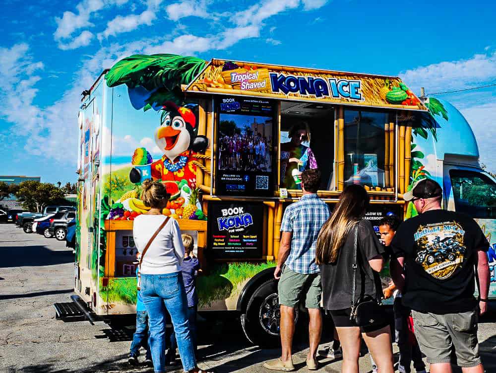 The Kona Ice Food Truck serving iced beverages.
